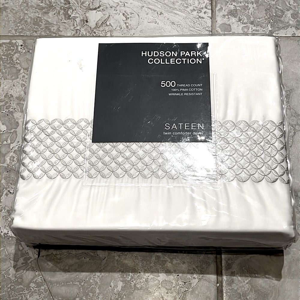 Hudson Park Collection 500TC Embroidered Geo Duvet Cover Twin Pima Cotton, New - Picture 4 of 8